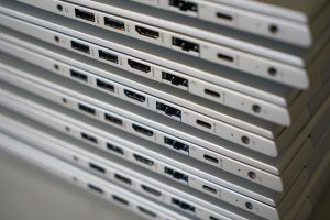 How to Connect your mac to projector? - All In Projectors